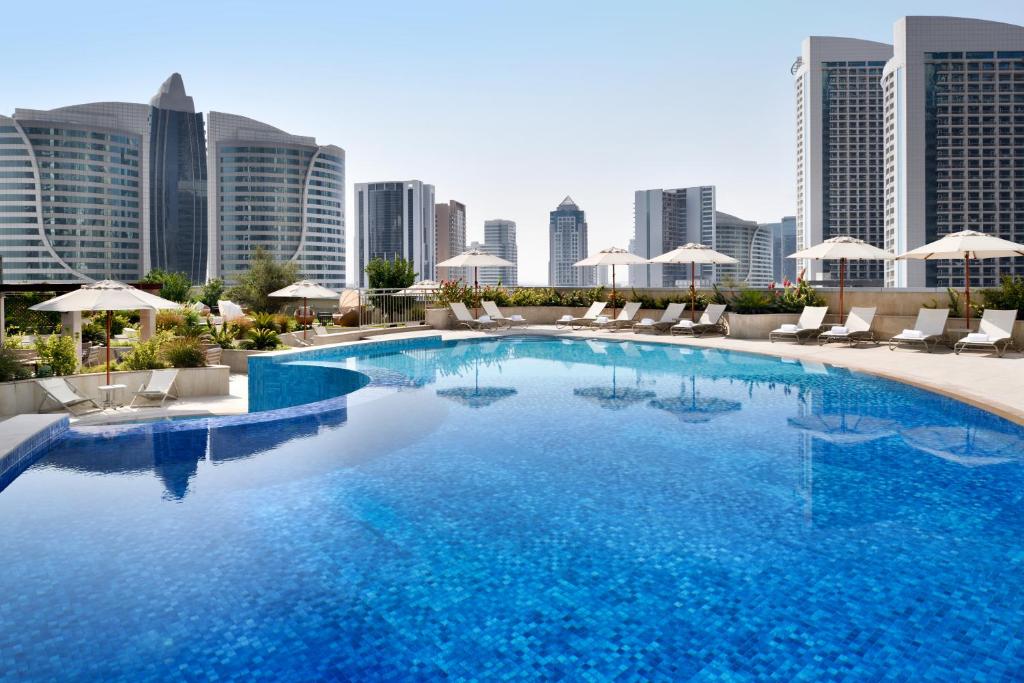 فندق موفنبيك داون تاون دبي مسبح
